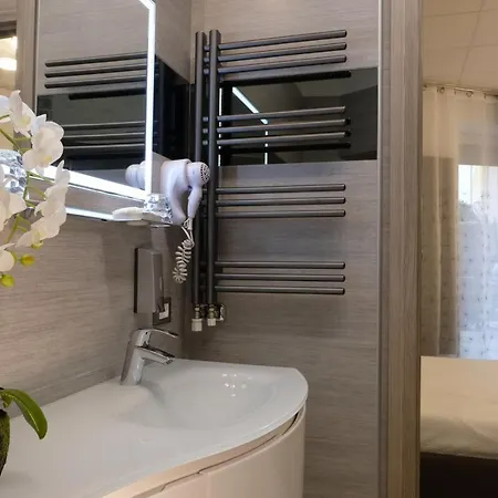 招待所 Lenotti 4*