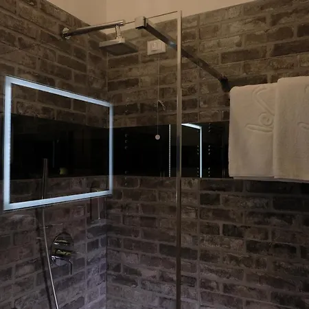 招待所 Lenotti 4*